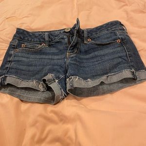 Ladies American Eagle Dark Denim Shorts Sz 2